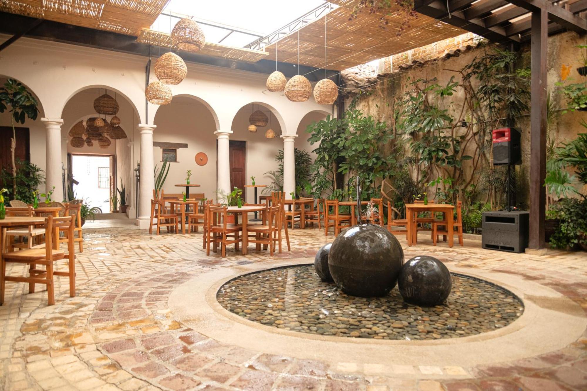 Sereno Hotel San Cristóbal de Las Casas Екстериор снимка